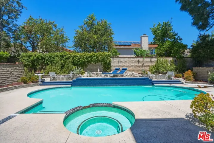 29061 Saddlebrook Drive, Agoura Hills, California 91301