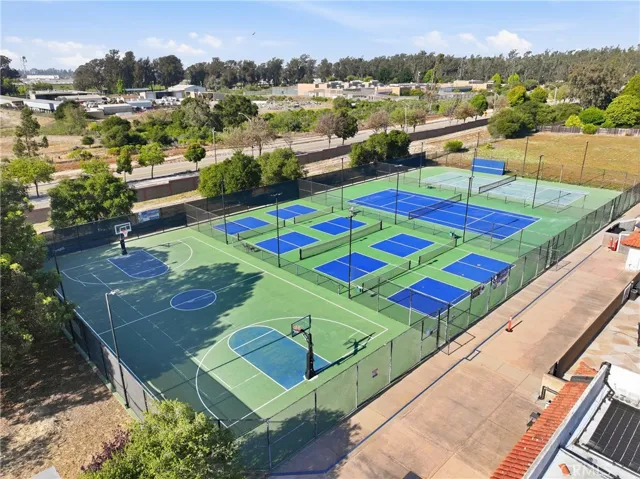 Foxenwood Tennis & Swim Club, Aerial View
