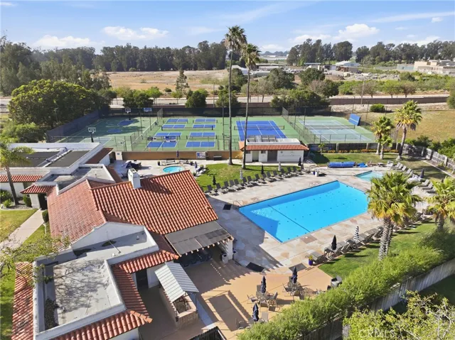 Foxenwood Tennis & Swim Club, Aerial View