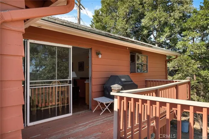 30400 Live Oak, Running Springs, California 92382 — photo 4