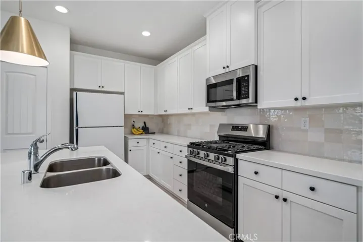 3625 Santa Ynez Court, Rosamond, California 93560