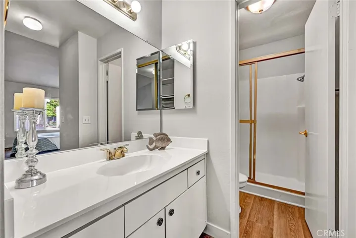 Downstairs primary bedroom with en-suite bathroom