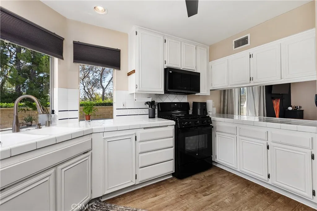 Kitchen 3