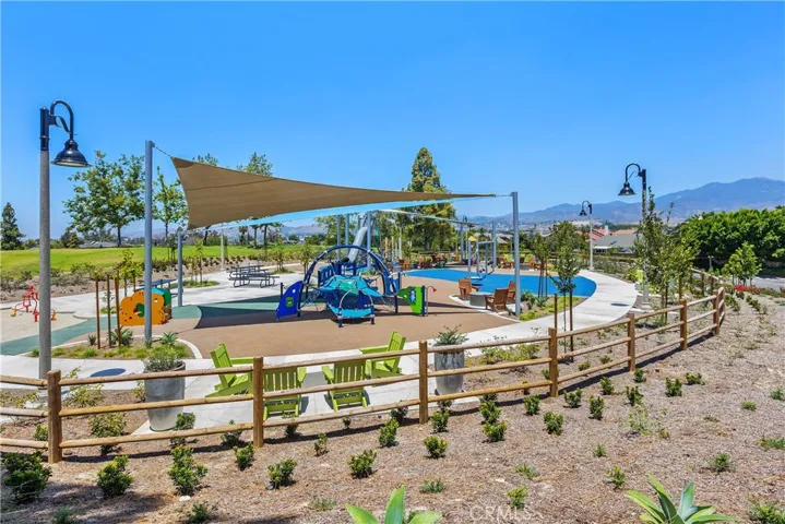 short distance to Crucero park