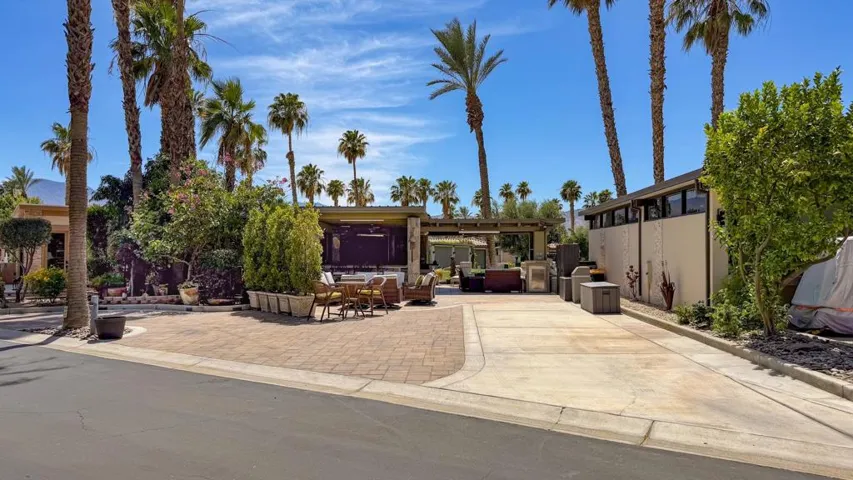 RV lot 290-2