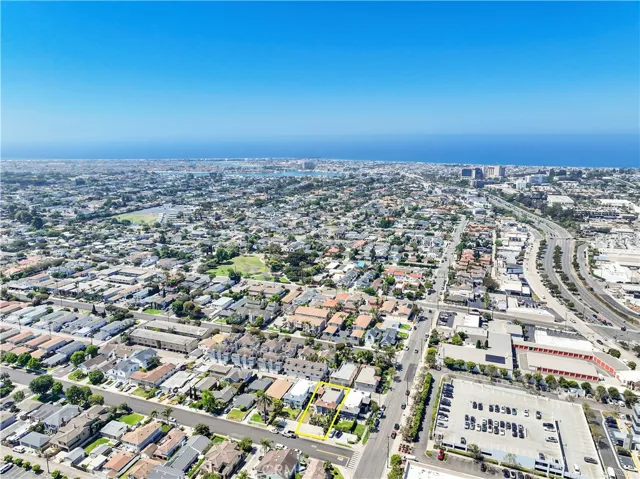203 Ogle Street, Costa Mesa, California 92627