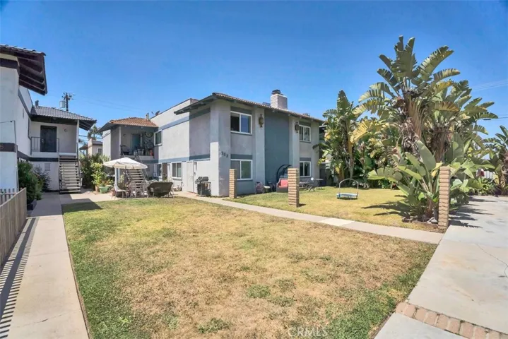 203 Ogle Street, Costa Mesa, California 92627