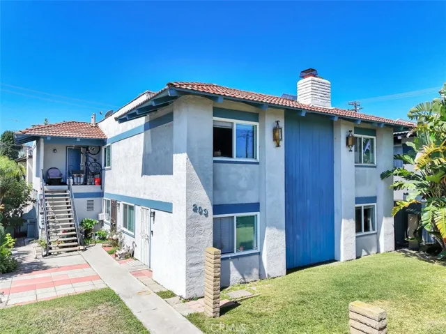 203 Ogle Street, Costa Mesa, California 92627