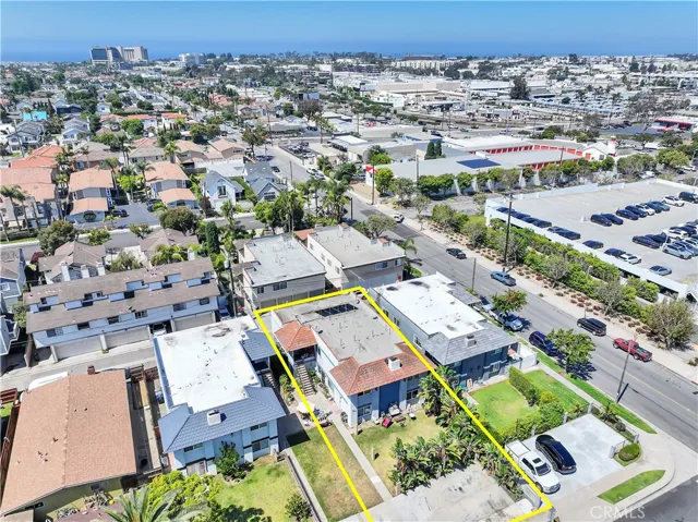 203 Ogle Street, Costa Mesa, California 92627