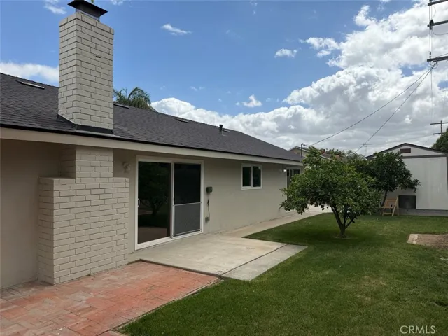 924 Lorna, Corona, California 92882