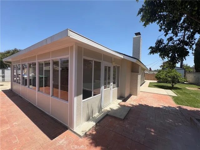 924 Lorna, Corona, California 92882