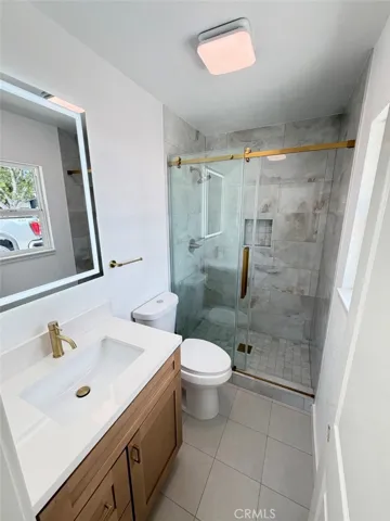 924 Lorna, Corona, California 92882