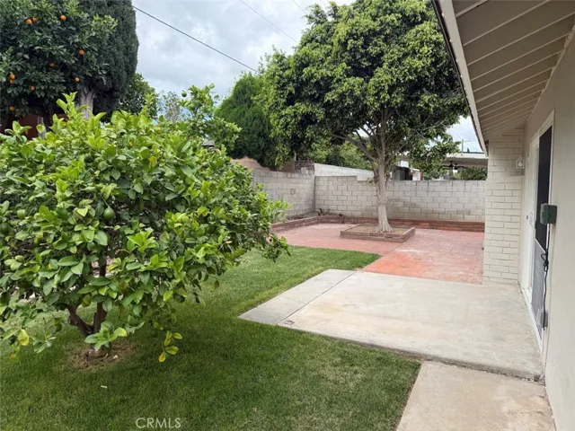924 Lorna, Corona, California 92882