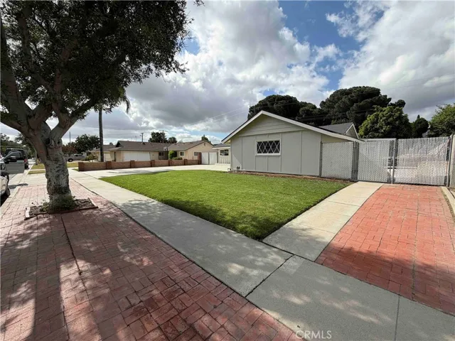924 Lorna, Corona, California 92882