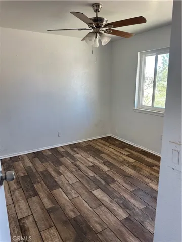 11015 Oakwood, Hesperia, California 92345