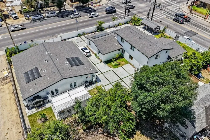 18853 Saticoy, Reseda, California 91335