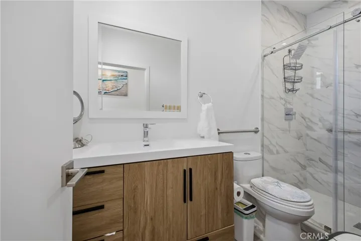 18853 Saticoy, Reseda, California 91335