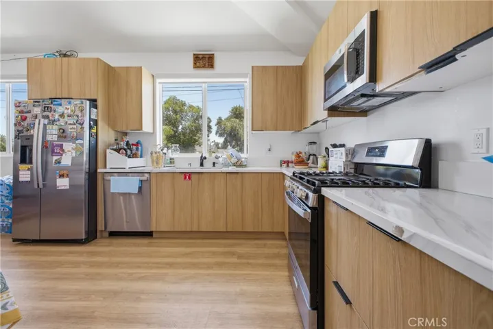 18853 Saticoy, Reseda, California 91335