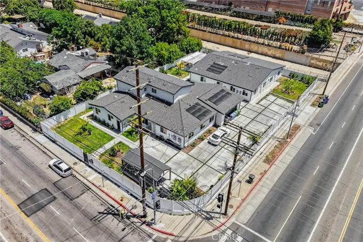 18853 Saticoy, Reseda, California 91335