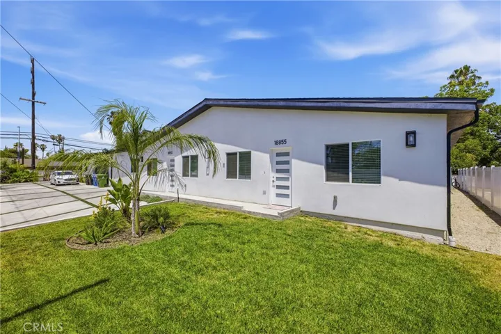 18853 Saticoy, Reseda, California 91335