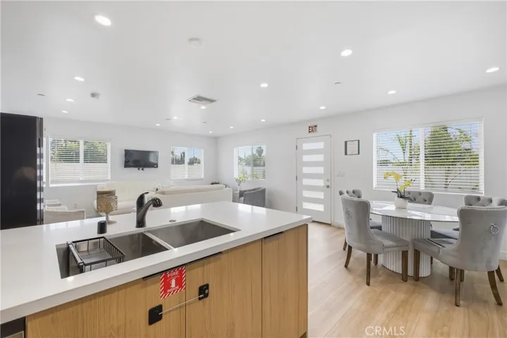 18853 Saticoy, Reseda, California 91335