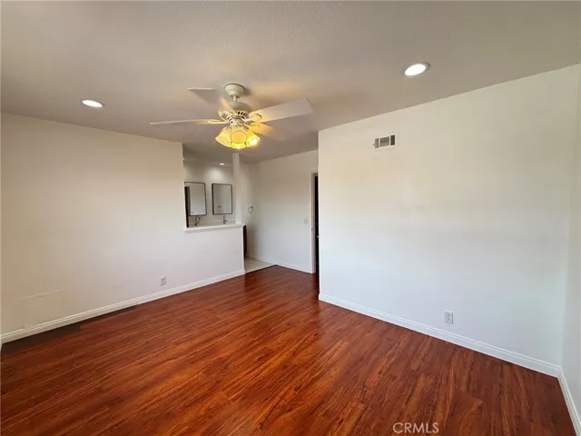 4646 Larwin Avenue, Cypress, California 90630