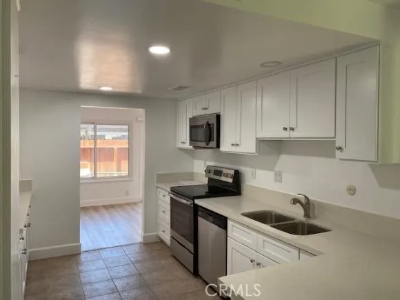 4646 Larwin Avenue, Cypress, California 90630