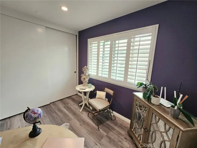 Hall bedroom