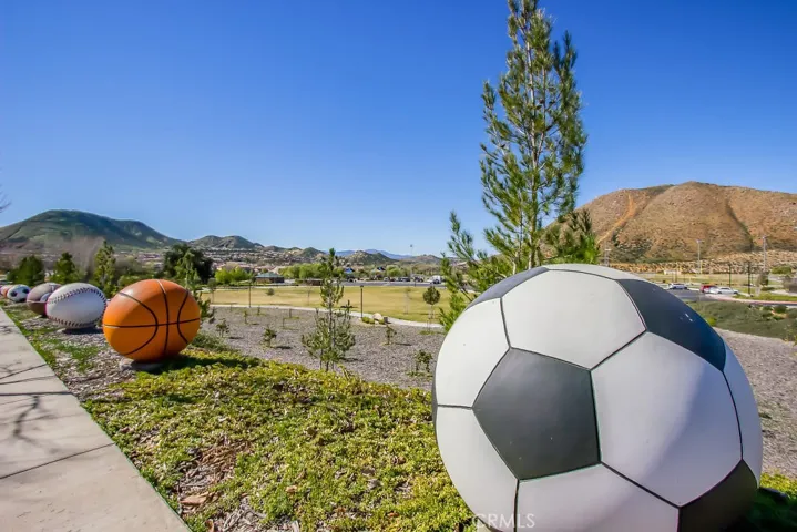 35516 Desert Rose, Lake Elsinore, California 92532