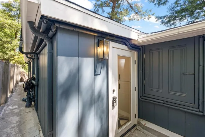 shed