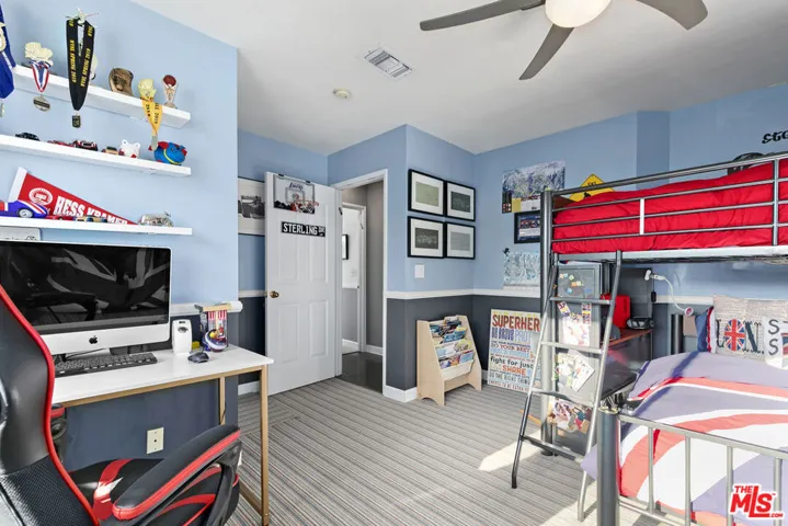 5176 Don Pio Drive, Woodland Hills, California 91364