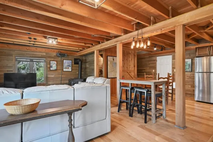 20625 Us Highway 50, South Lake Tahoe, California 96150