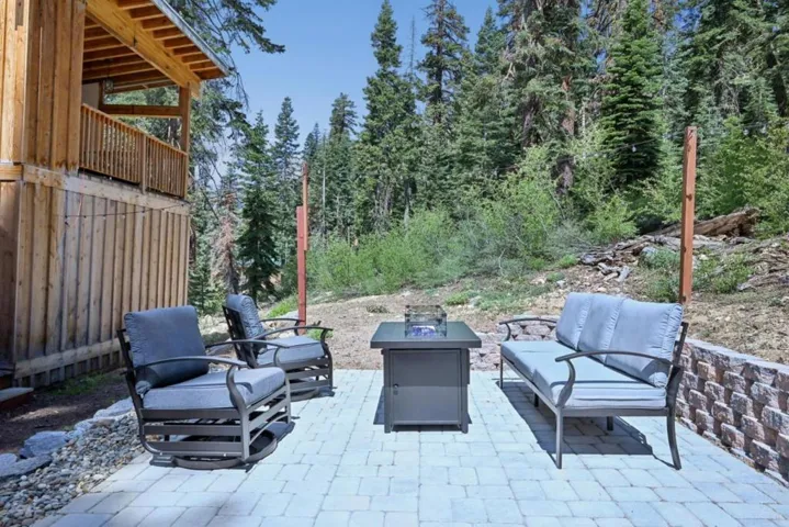 20625 Us Highway 50, South Lake Tahoe, California 96150