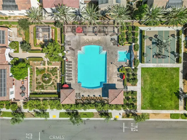 Harvest Pool and Park