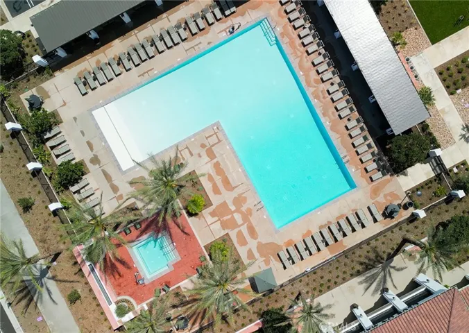 Club on Main Resort Style Pool