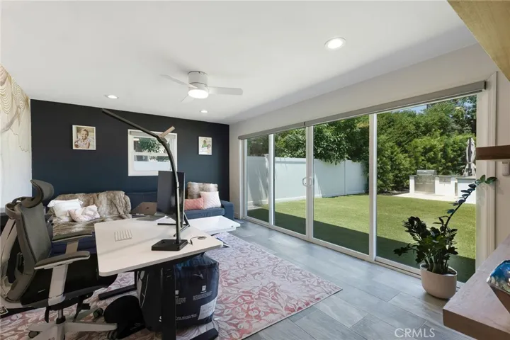 23051 Burbank Boulevard, Woodland Hills, California 91367