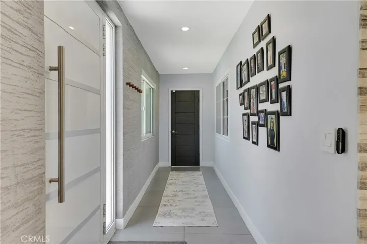 23051 Burbank Boulevard, Woodland Hills, California 91367