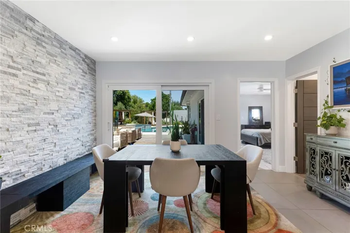23051 Burbank Boulevard, Woodland Hills, California 91367