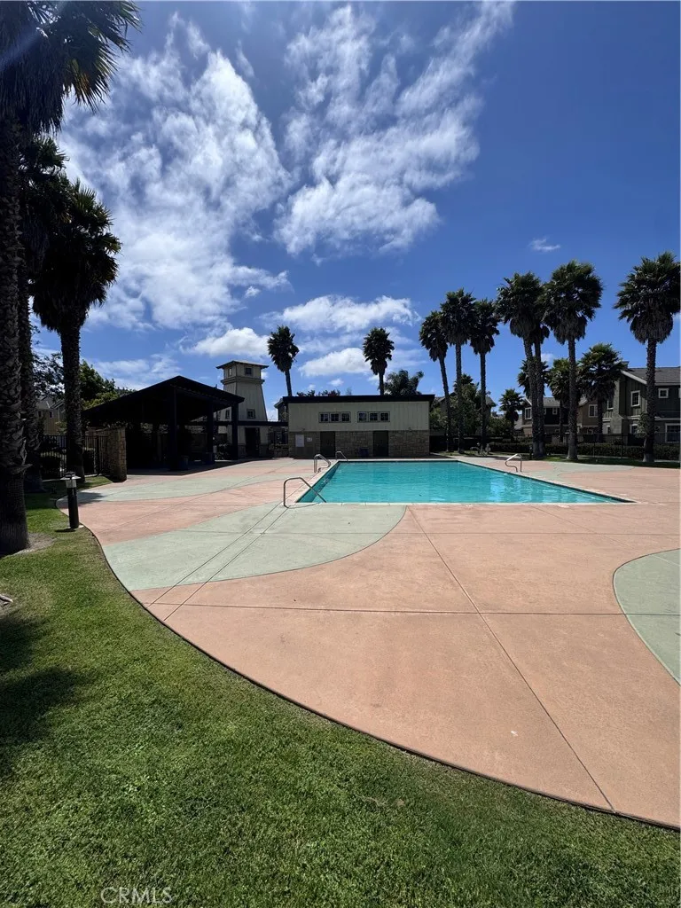 HOA Pool