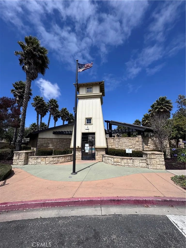 HOA Pool Entrance