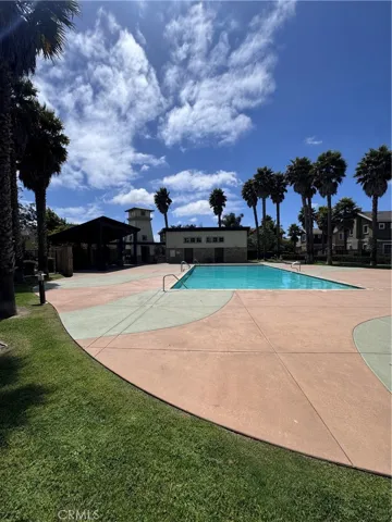 HOA Pool
