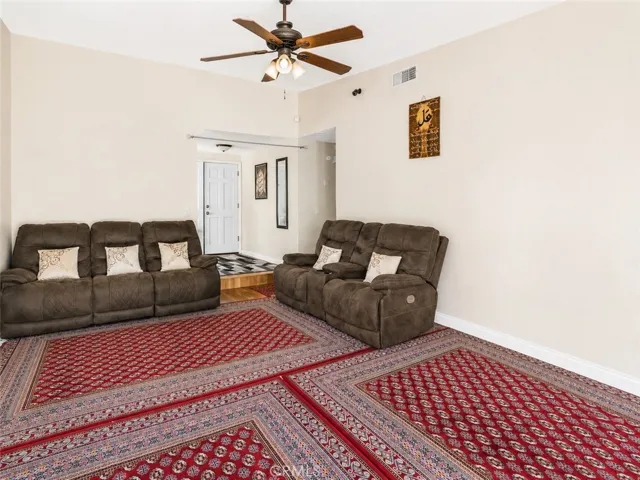4100 Ahwahnee Court, Modesto, California 95356