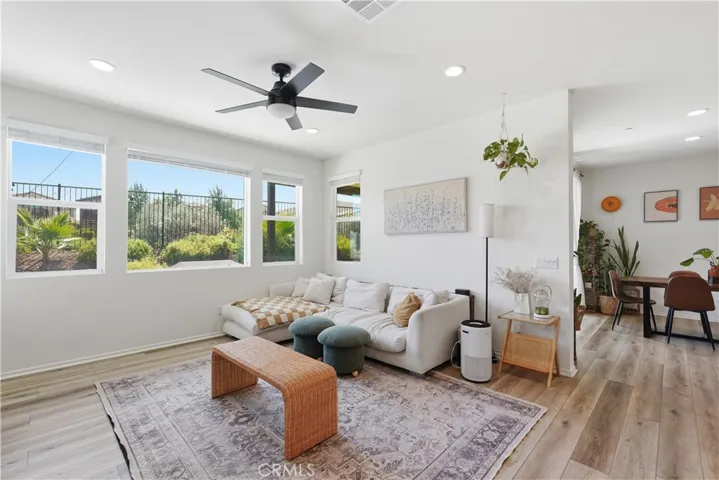 38292 Windingwalk Dr, Riverside, California 92563