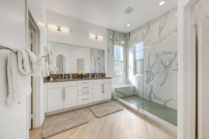 25 MASTER BATH MLS