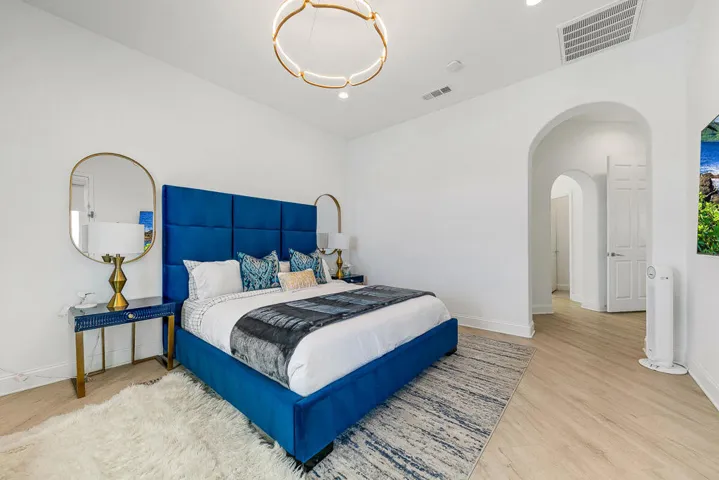 23 MASTER BED MLS