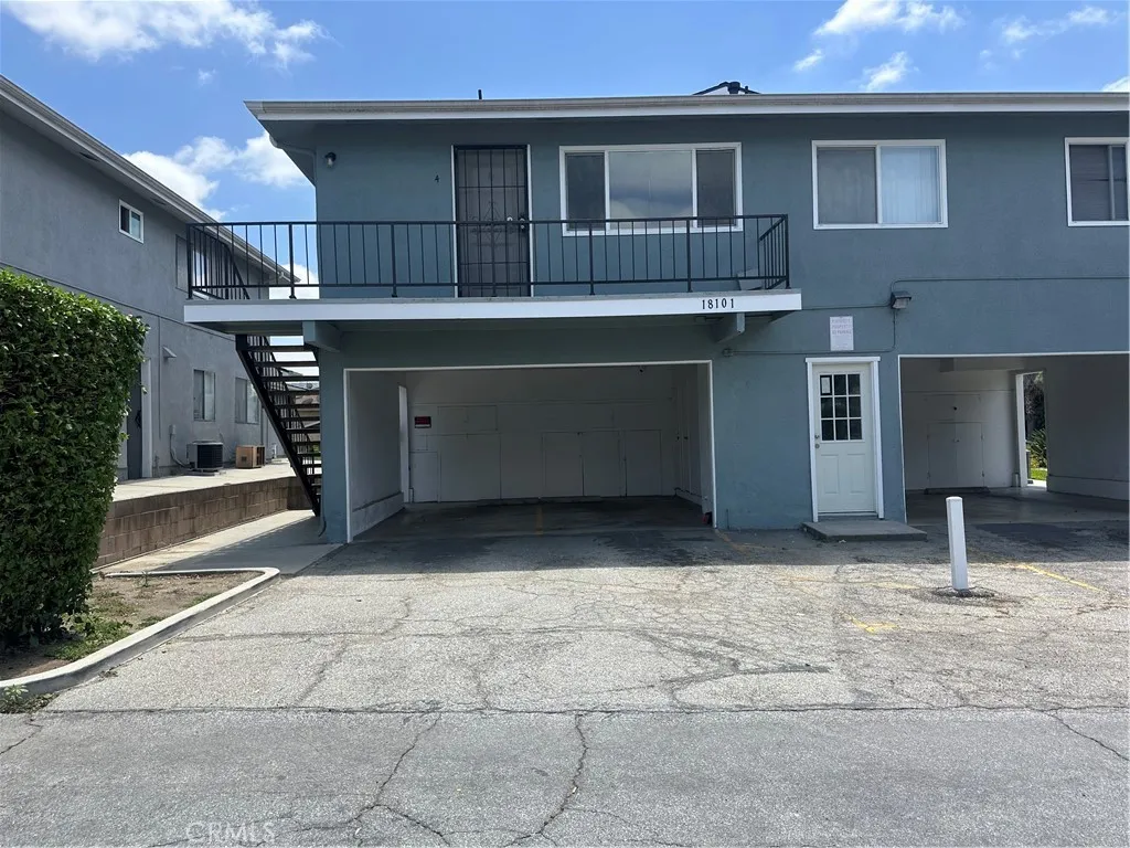Tandem Parking. Laundry door to the right