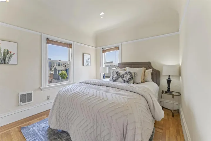 667 10th St, Oakland, California 94607