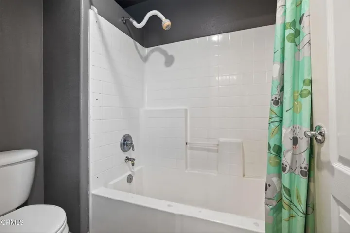 34-web-or-mls-Upmarketmedia_647Wal-101