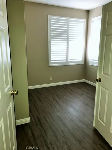 downstair bedroom