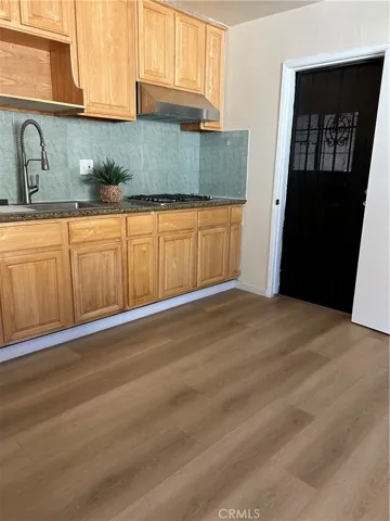 4057 Baywood, Los Angeles, California 90039